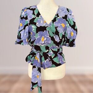 LAST CHANCE🚨  Calista Floral V-Neck Puff Sleeve Belted Cropped Blouse | Like New